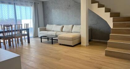 Villa Moderne en bordure de zone naturelle proche Aigues Mortes et Plage