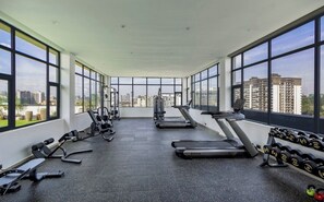 Fitness facility - Cozy, New Apartment with roof pool (Nairobi)