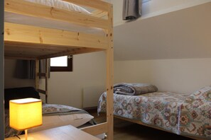 Reiseseng for barn og wi-fi (inkludert)