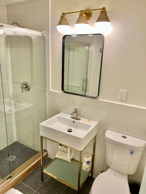 Bathroom - Boutique Hotel | 1 Bedroom Suite w/ Full Kitchen (Starkville)