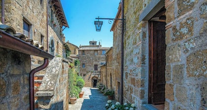 Apartment Within Civita di Bagnoregio's Walls