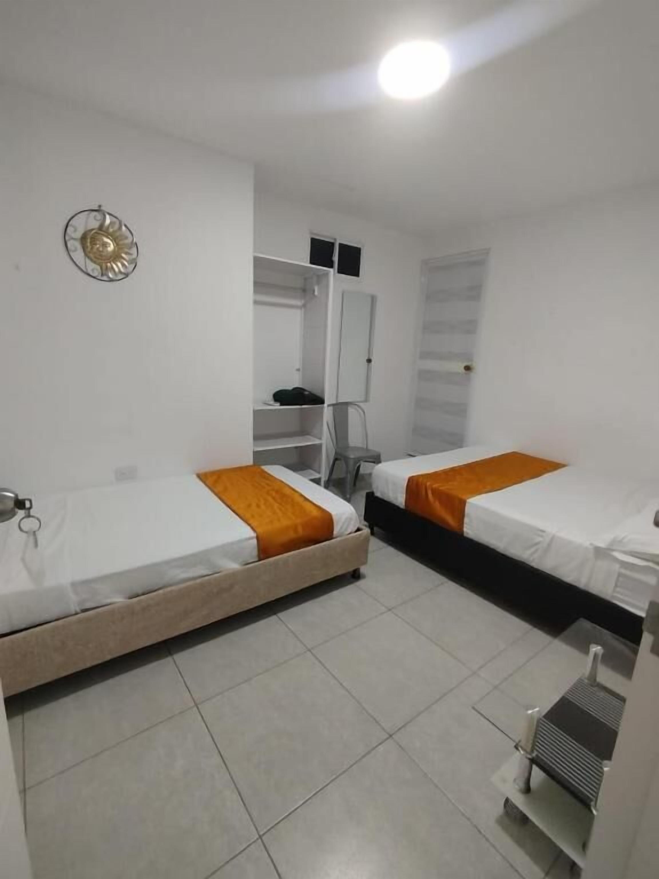 Habitación triple Confort | Wifi gratis 