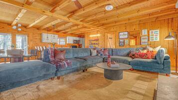 TV, fireplace, offices