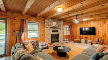 TV, fireplace, offices