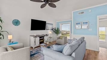 Townhome - flera sängar - uteplats - havsutsikt (Sandy Beach Retreat) | Vardagsrum