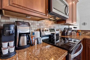 Townhome, Multiple Beds, Patio, Ocean View (Sandy Beachy Retreat) | Private kitchen - Sandy Beachy Retreat and Gulf View (Galveston)