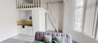 Piers View Deluxe Mezzanine - 7