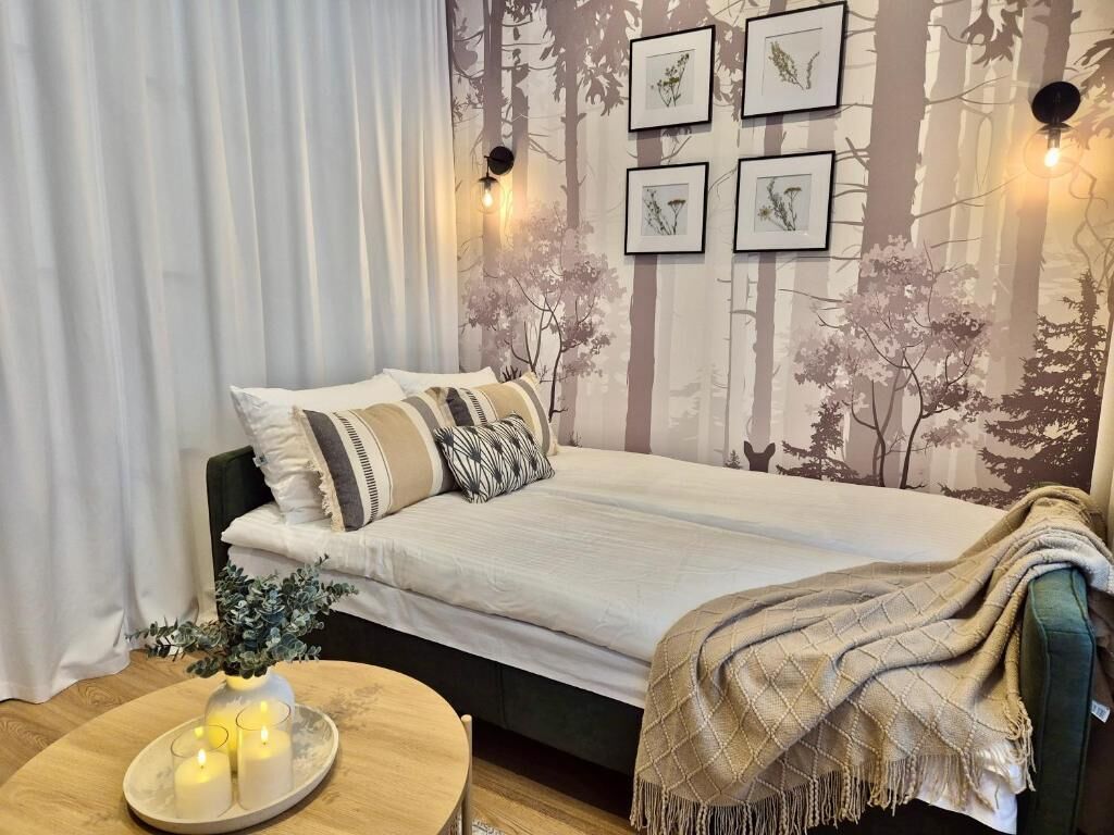 Apartamento clásico, vistas a la ciudad | Espacio para trabajar con un portátil y sistema de insonorización