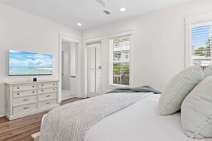 5 Schlafzimmer, Bügeleisen/Bügelbrett, Reisekinderbett, WLAN