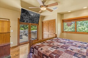 3 bedrooms, desk, free WiFi, bed sheets - Experience Heaven Sent Ranch Mountain Style 3-bedroom home hot tub in Mt Lemmon (Summerhaven)