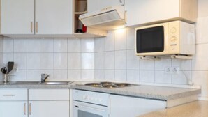 Apartment | Private kitchen - Ferienwohnung im 2.og mit Balkon in Sellin (Sellin)