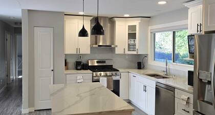 Spacious 3BR Home in Maple Ridge