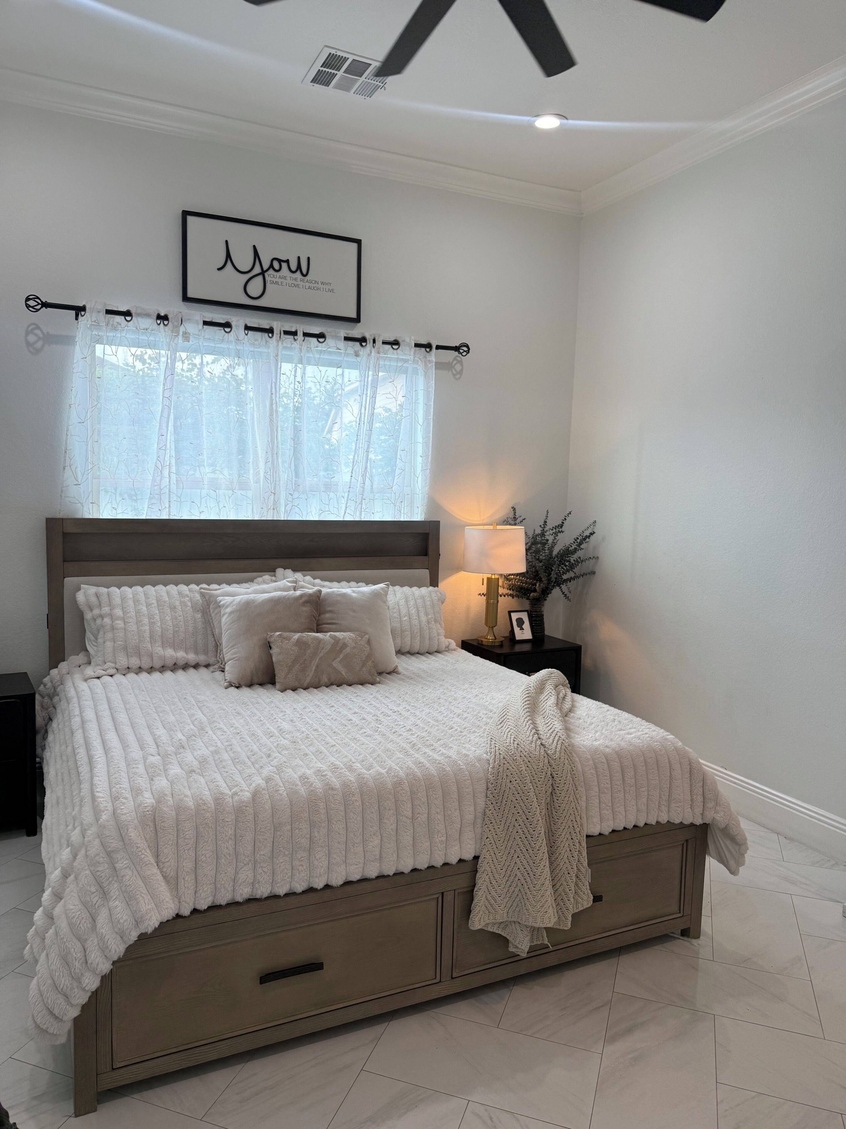 4 bedrooms, desk, iron/ironing board, WiFi