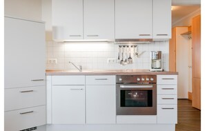 Apartment | Private kitchen - Ferienwohnung im 3.og mit Balkon in Sellin (Sellin)