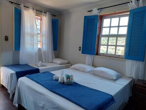 Standard Triple Room, Mountain View | Free WiFi