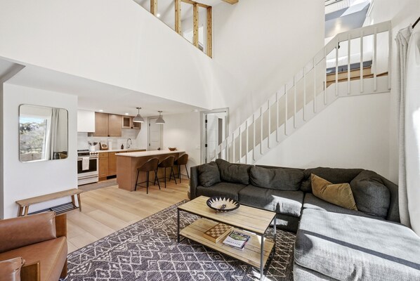 Living area - Modern Mountain-Chic Condo-Ski, Golf, Bike, Hike! (Park City)