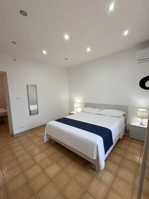3 bedrooms, WiFi, bed sheets - Imperiale Sicily House | Just a few minutes from the airport (Carini)