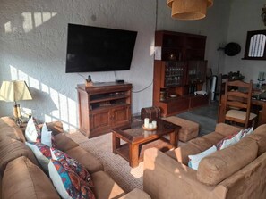 Family House, Garden View | Living area - Warm 3BR with Amazing Pool in La Cantuta (Lurigancho-Chosica)