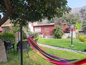 Family House, Garden View | Terrace/patio - Warm 3BR with Amazing Pool in La Cantuta (Lurigancho-Chosica)