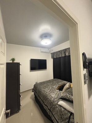 2 Schlafzimmer, Bügeleisen/Bügelbrett, Internetzugang, Bettwäsche