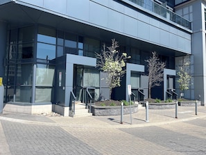 Exterior - Luxury 2-Storey Loft in the Heart of Downtown Toronto (Toronto)