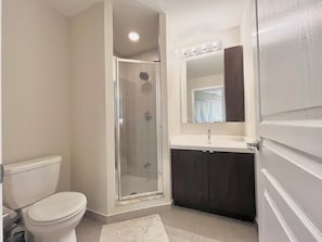 Bathroom - Luxury 2-Storey Loft in the Heart of Downtown Toronto (Toronto)