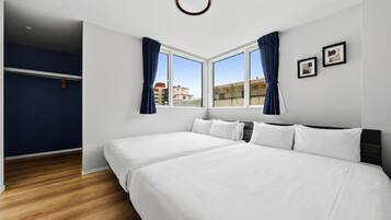 Apartment | Iron/ironing board, free cribs/infant beds, free WiFi, bed sheets