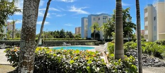 Charming 2-bedroom Apartment in Punta Cana With Shared Pool