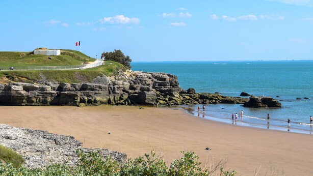 Beach - Stunning apartment in Royan with WiFi (Royan)