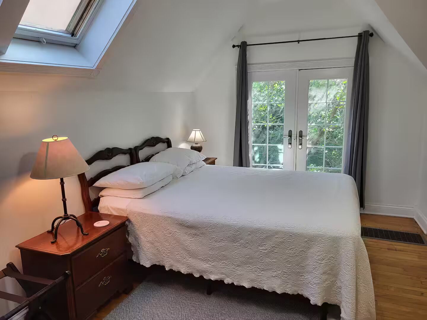 2 chambres, fer et planche à repasser, lit parapluie, Wi-Fi gratuit