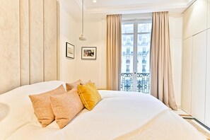 WiFi, bed sheets - Le Carré Parisien - Welkeys (Paris)