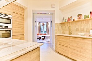 Coffee/tea maker, fridge, microwave, dishwasher - Le Carré Parisien - Welkeys (Paris)