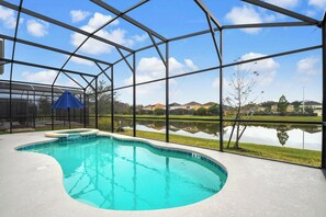 Outdoor pool - Terrific 6-bedroom house with AC in sunny Kissimmee (Kissimmee)