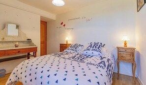 2 bedrooms, internet