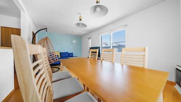 Apartment | Dining