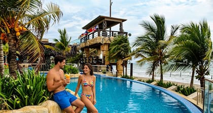 Lujoso Apartamento en la primera linea del mar con picsinas