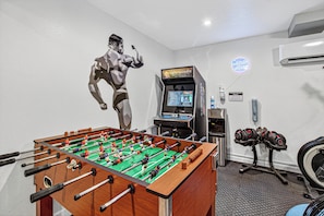 Spielezimmer