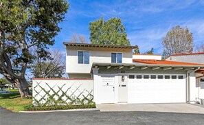 Exterior - Perfect Family Home in Newport Beach - Close to Back Bay and all you need! (Newport Beach)