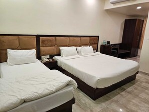 Laptop workspace - Madhogarh (Rajawas)