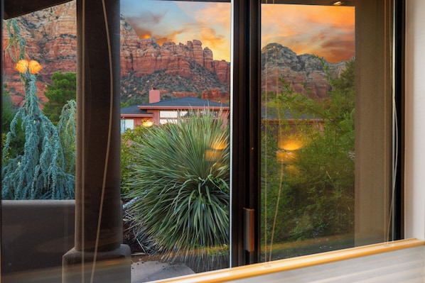 Interior - Lovely Lariat: VIEWS + COMFORT (Sedona)