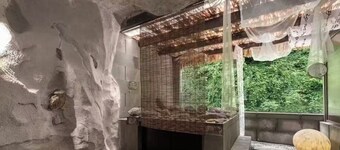 Dongtian Fudi Private Hot Spring Resort