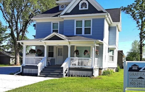 Brilliant 5-bedroom house with AC in charming Princeton
