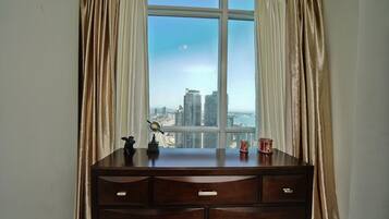 Studio Suite | Interior