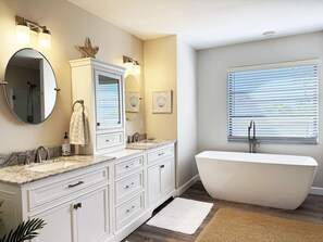 Bathroom - Golf Retreat - Pool, Spa & Fire Pit (Rotonda West)
