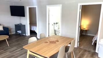 2 bedrooms, iron/ironing board, travel crib, WiFi (free)