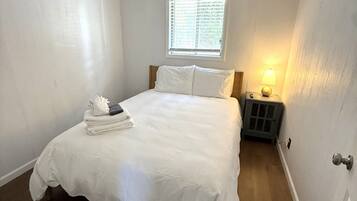 2 bedrooms, iron/ironing board, travel crib, WiFi (free)
