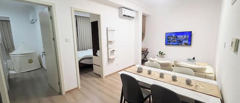 2 bedrooms, Internet