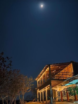 Exterior - El Cielo Hostel (San Pedro Huamelula)