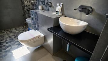 Family Suite, City View | Bathroom | Slippers