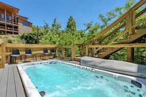 Outdoor spa tub - Walk to Downtown! Luxury Cabin w/ Swim Spa, Theater & Game Room, Sleeps 16 (Gatlinburg)